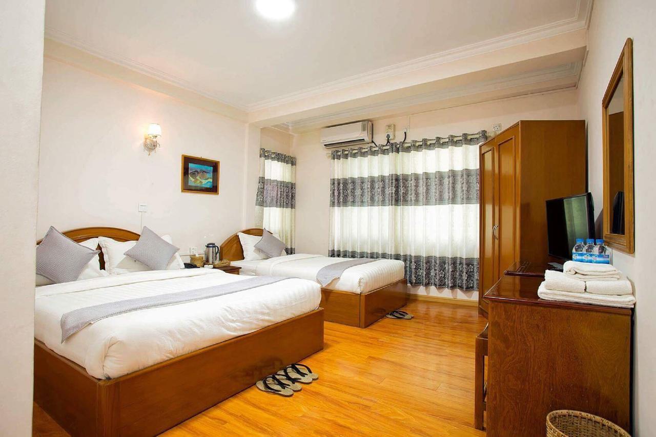 Thiha Bala Hotel Pyin Oo Lwin Bagian luar foto