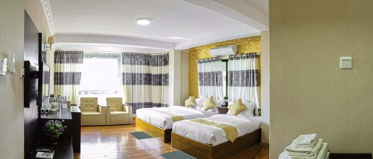 Thiha Bala Hotel Pyin Oo Lwin Bagian luar foto